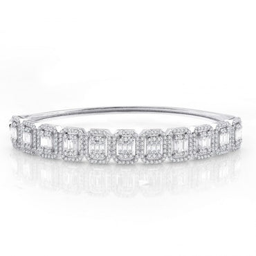 Гривна от бяло злато със диаманти 4.57 каратаа