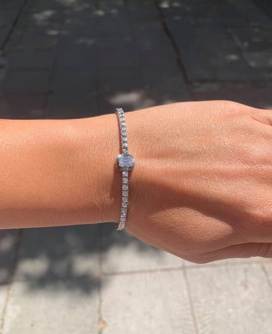 Диамантена гривна бяло злато 0.53 карата