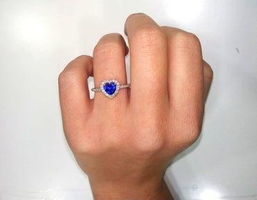 Пръстен със сапфир и диаманти 1.20 карата