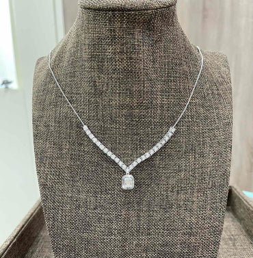 Диамантена висулка 0.36 карата