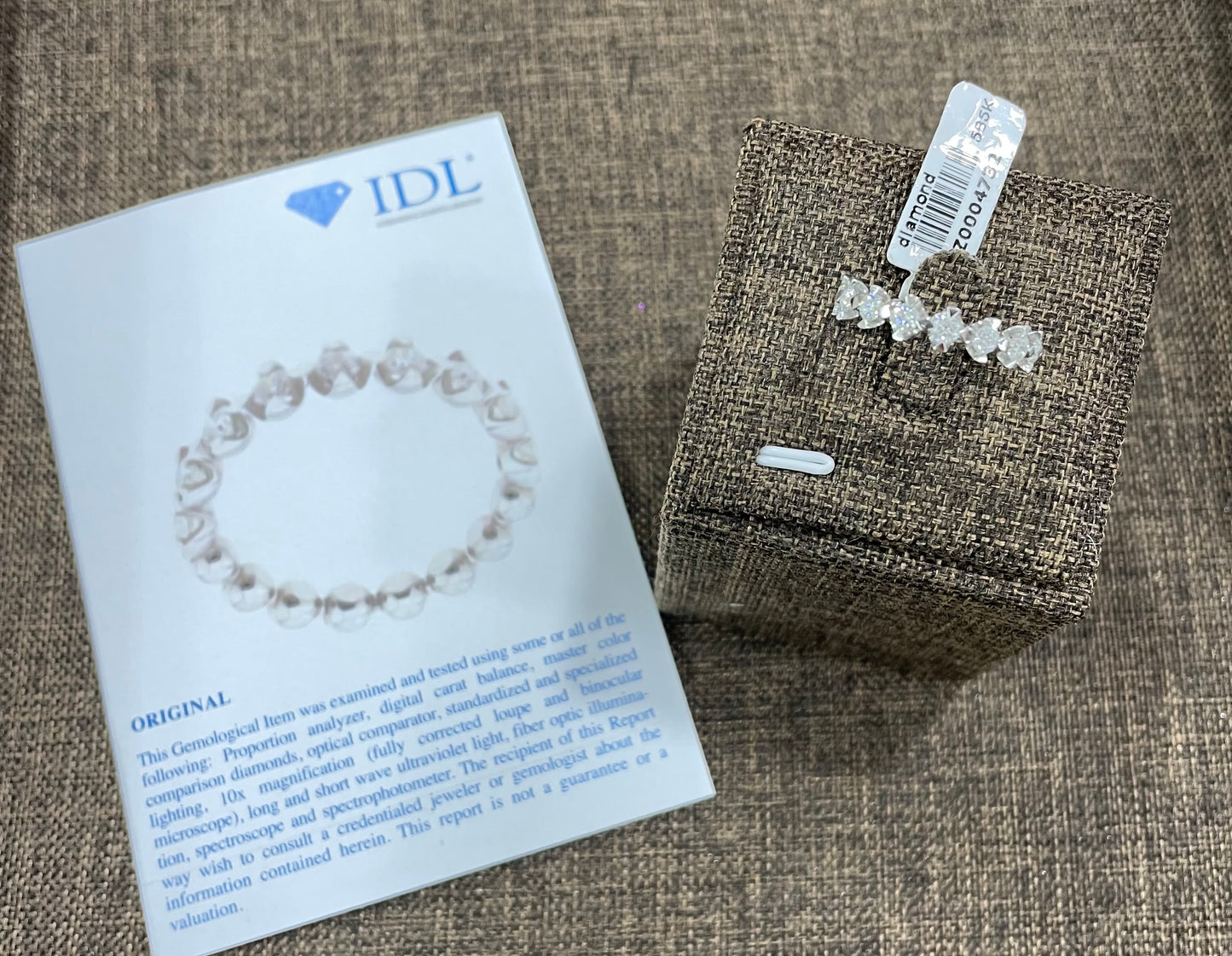 Пръстен от бяло злато с диаманти 0.80 карата