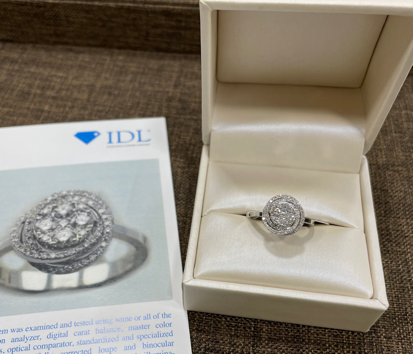 Пръстен бяло злато с Диаманти 0.68 карата