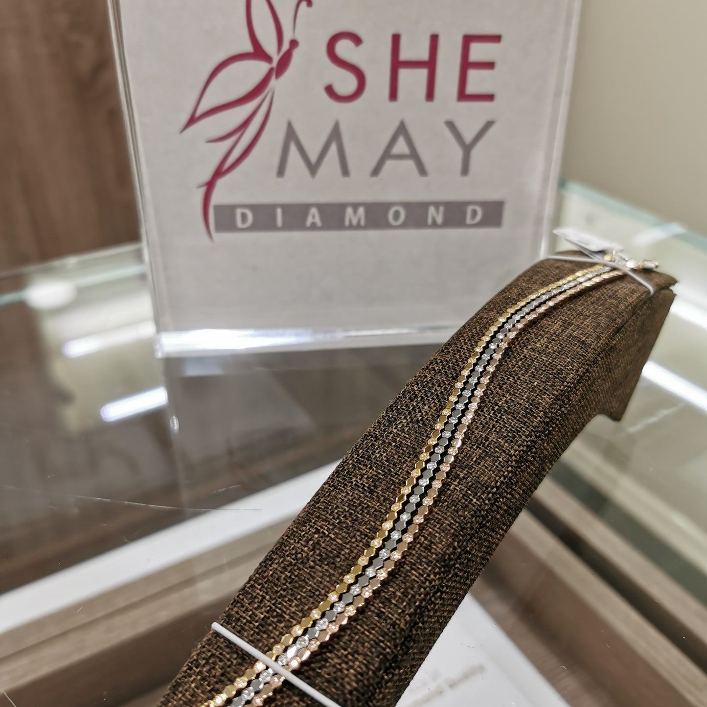 Диамантена гривна розово злато 0.38 карата