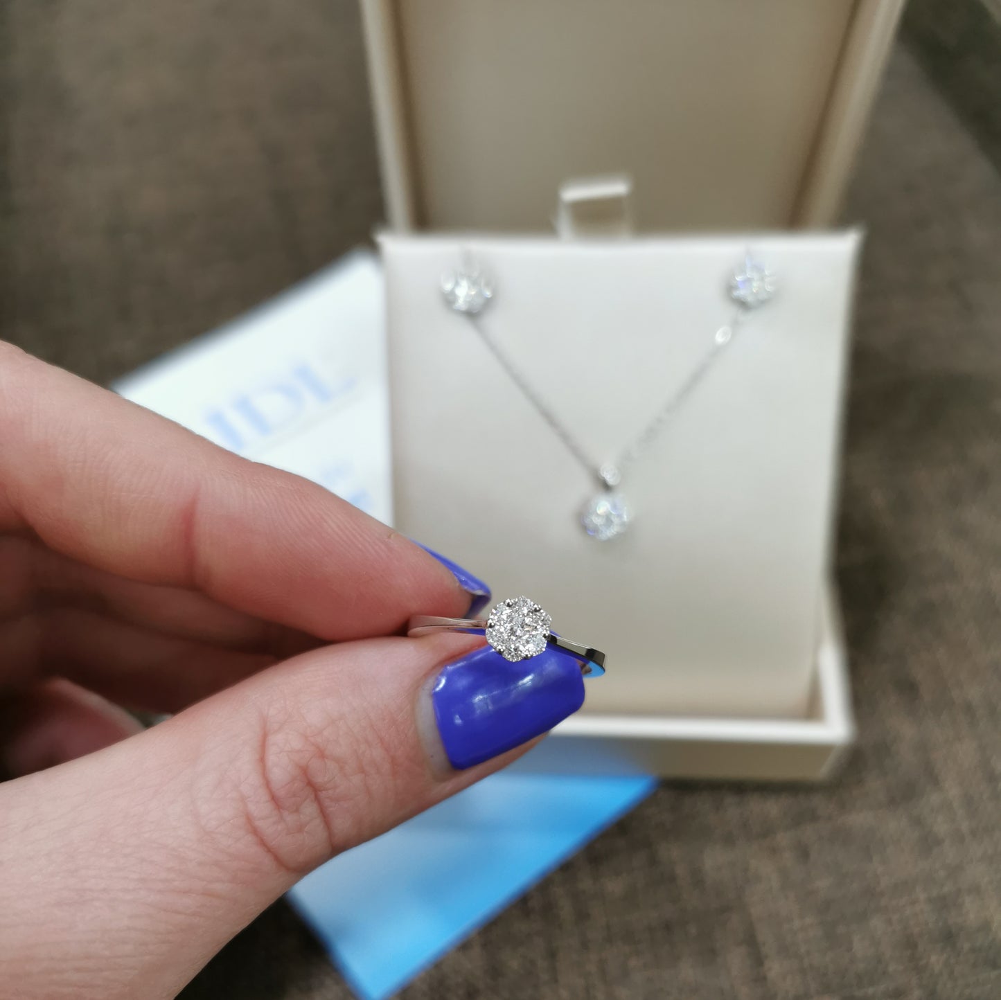 Диамантен пръстен бяло злато 0.23 карата