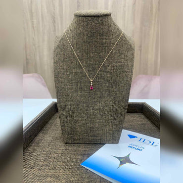 Висулка с диаманти и Рубин 0.63 карата