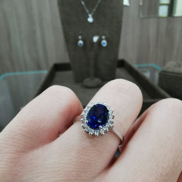 Пръстен със сапфир и диаманти 2.09 карата