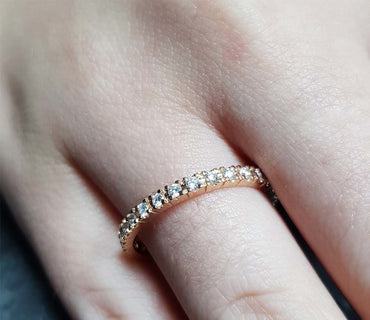 Халка розово злато 0.30 карата