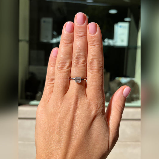 Диамантен пръстен бяло злато 0.23 карата