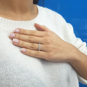 Халка бяло злато с диаманти 0.25 карата