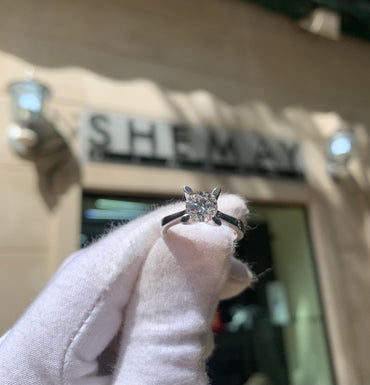 Годежен пръстен от 18к. бяло злато с диамант 1.10ct. цвят D чистота SI с HRD Antwerp сертификат. Бижу с инвестиционна стойност!