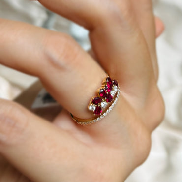 Женски пръстен с рубини и диаманти от розово злато 18 карата