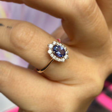 Дамски златен пръстен с диаманти и танзанит 1.09 карата