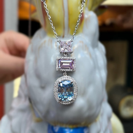 Висулка от бяло злато с диаманти и цветни скъпоценни камъни 11.21 карата