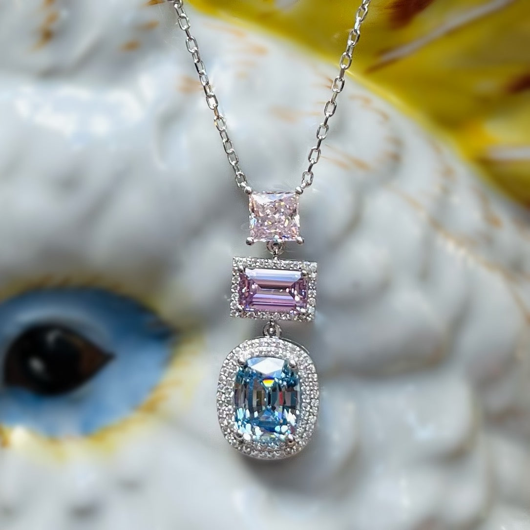 Висулка от бяло злато с диаманти и цветни скъпоценни камъни 11.21 карата