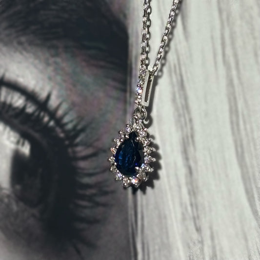 Висулка бяло злато със сапфир и диаманти 0.61 карата