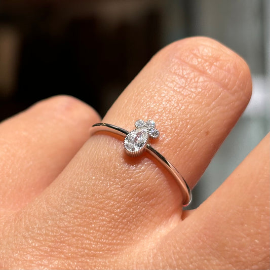 Красив диамантен годежен пръстен, част от нашите нови модели златни пръстени с разалични шлифовки на диаманта