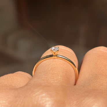 Пръстен от жълто злато с диамант 0.18 карата