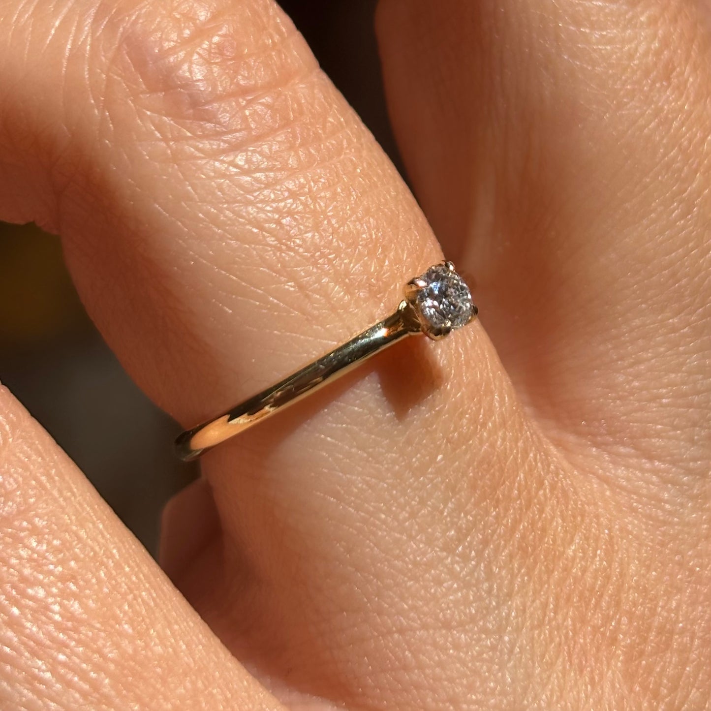 Пръстен от жълто злато с диамант 0.18 карата