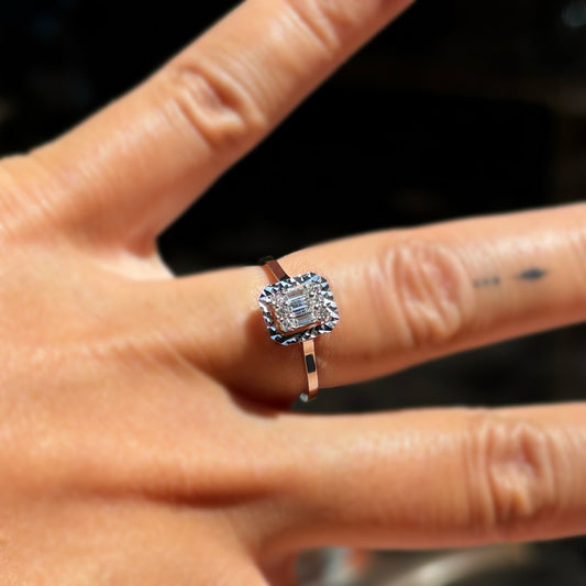 Пръстен бяло злато с Диаманти 0.09 карата