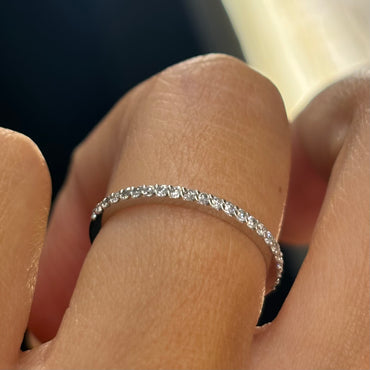 Дамски пръстен тип халка от бяло злато с диаманти 0.21 карата