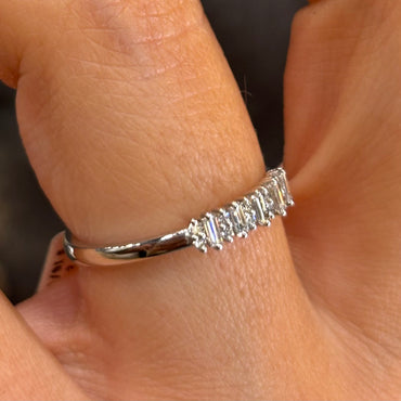 Дамски пръстен от бяло злато с диаманти 0.21 карата