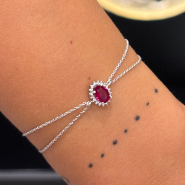 Дамска тънка гривна с диаманти и рубин от бяло злато с нежен дизайн 0.96 карата