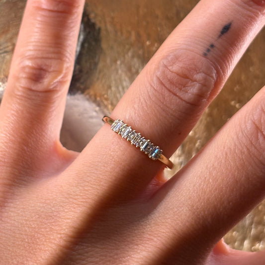 Дамски пръстен от жълто злато с диаманти 0.21 карата