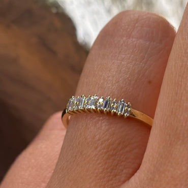 Дамски пръстен от жълто злато с диаманти 0.21 карата