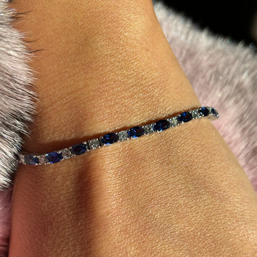 Дамска гривна със сапфири и диаманти 2.49 карата