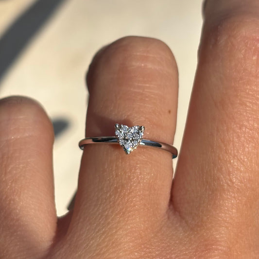 Кокетен дамски златен пръстен с диамантено сърце, изработен от 14 карата злато годежен пръстен с диаманти 0.07 карата