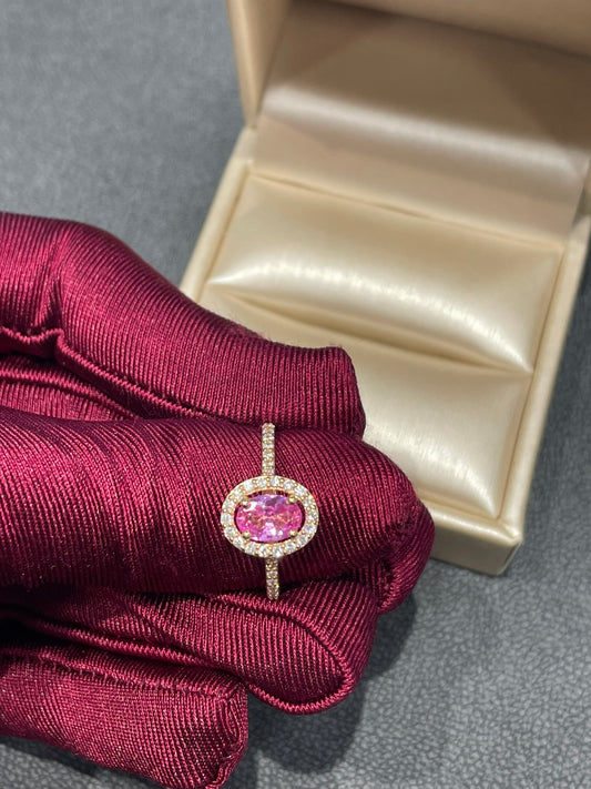 Диамантен пръстен от розово злато с розов сапфир 1.04 карата