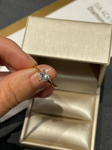 Дамски пръстен от розово злато с диамант сърце 0.70 карата