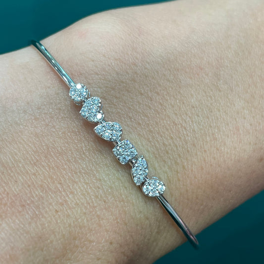 Дамска твърда гривна от бяло злато с диаманти 0.38 карата