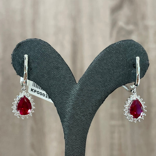 Диамантени обеци с рубини от бяло злато с английско закопчаване 3.00 карата