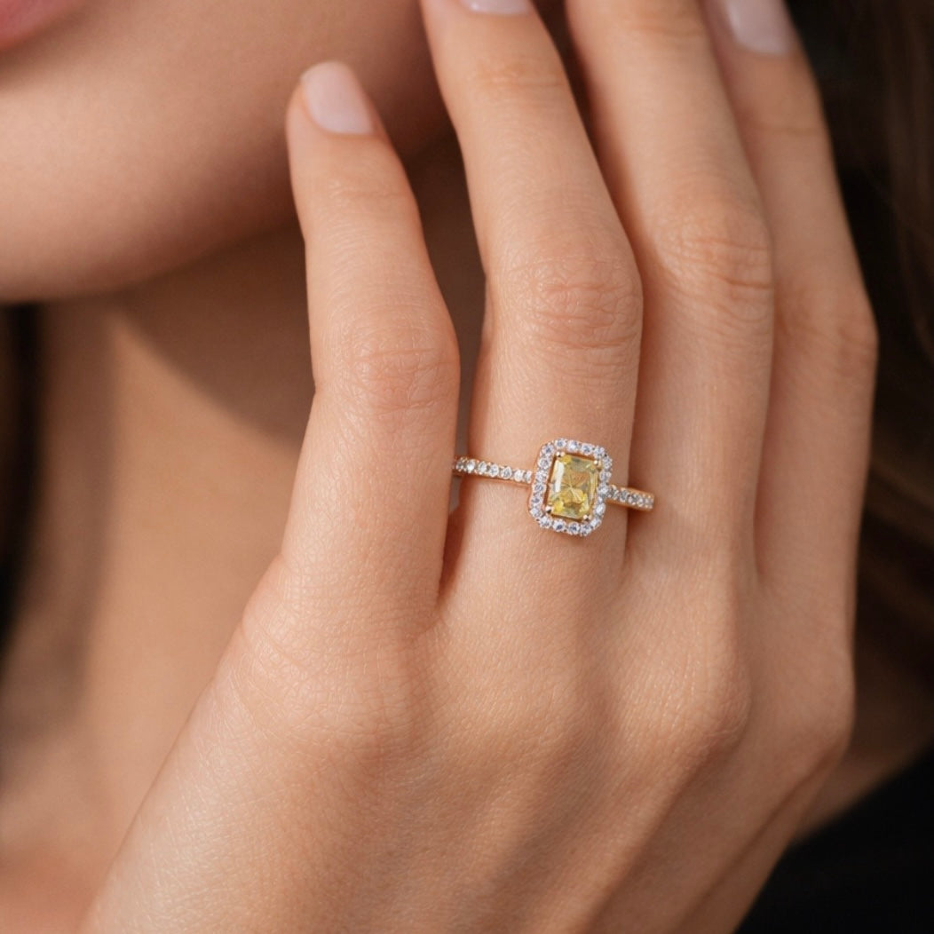 Диамантен пръстен розово злато с жълт сапфир 1.47 карата