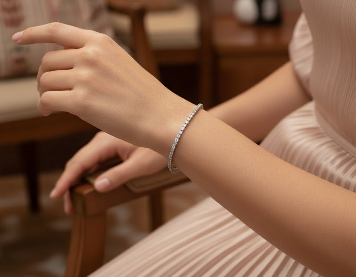 Дамска гривна от бяло злато с диаманти 2.00 карата