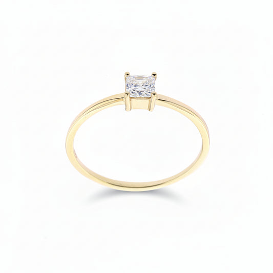 Дамски пръстен от жълто злато с диамант princess cut