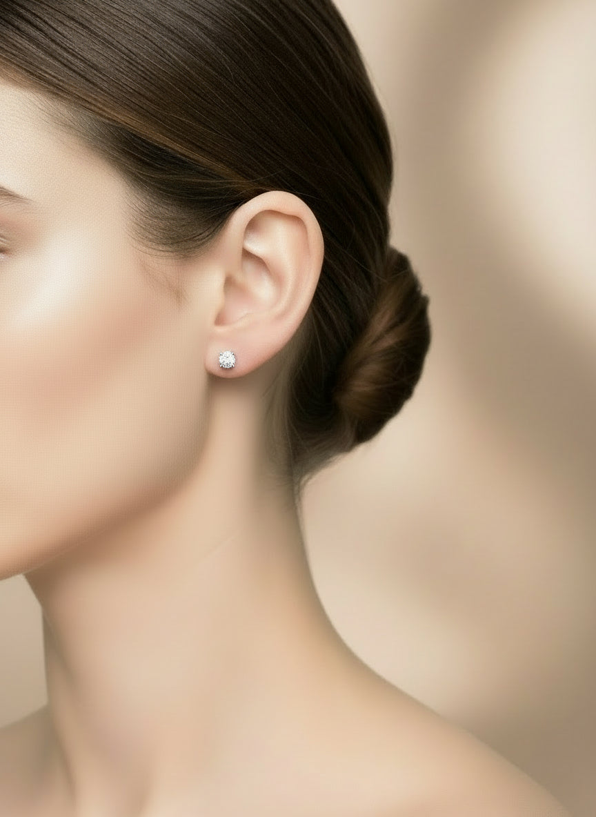 Класически обеци бяло злато с диаманти 0.17 карата