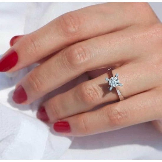 Класически годежен пръстен с диамант 0.20 ct