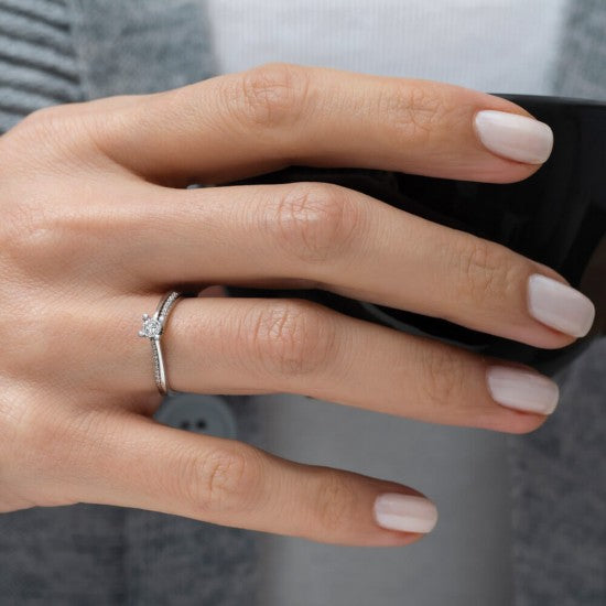  Годежен пръстен с диаманти 0.22 ct