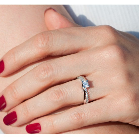 Годежен пръстен с диаманти 0.56 ct