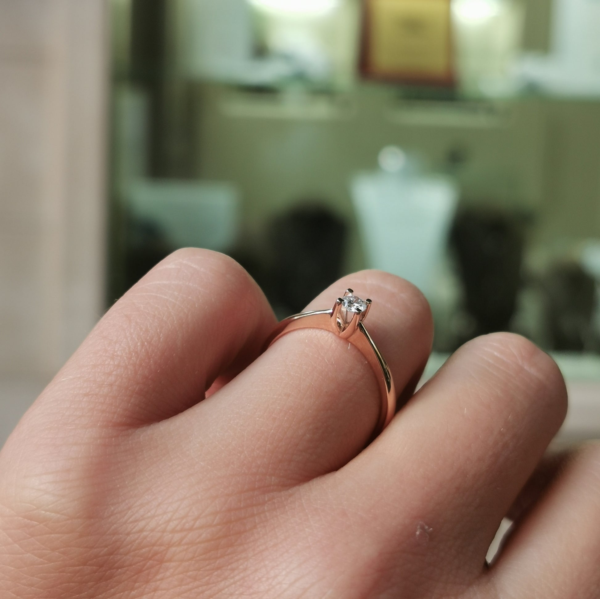 Венчален пръстен за годеж с диамант 