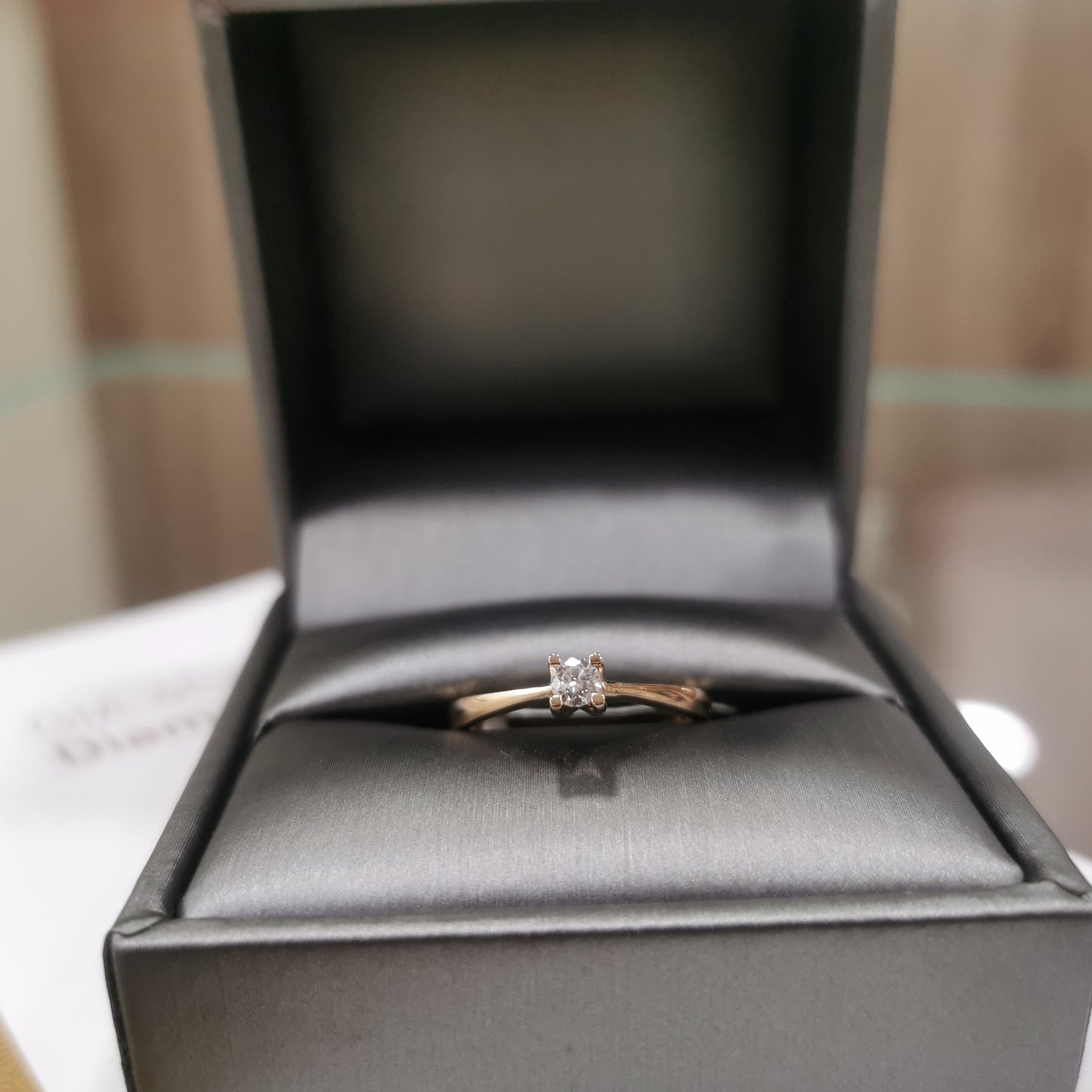 Диамантен годежен пръстен розово злато