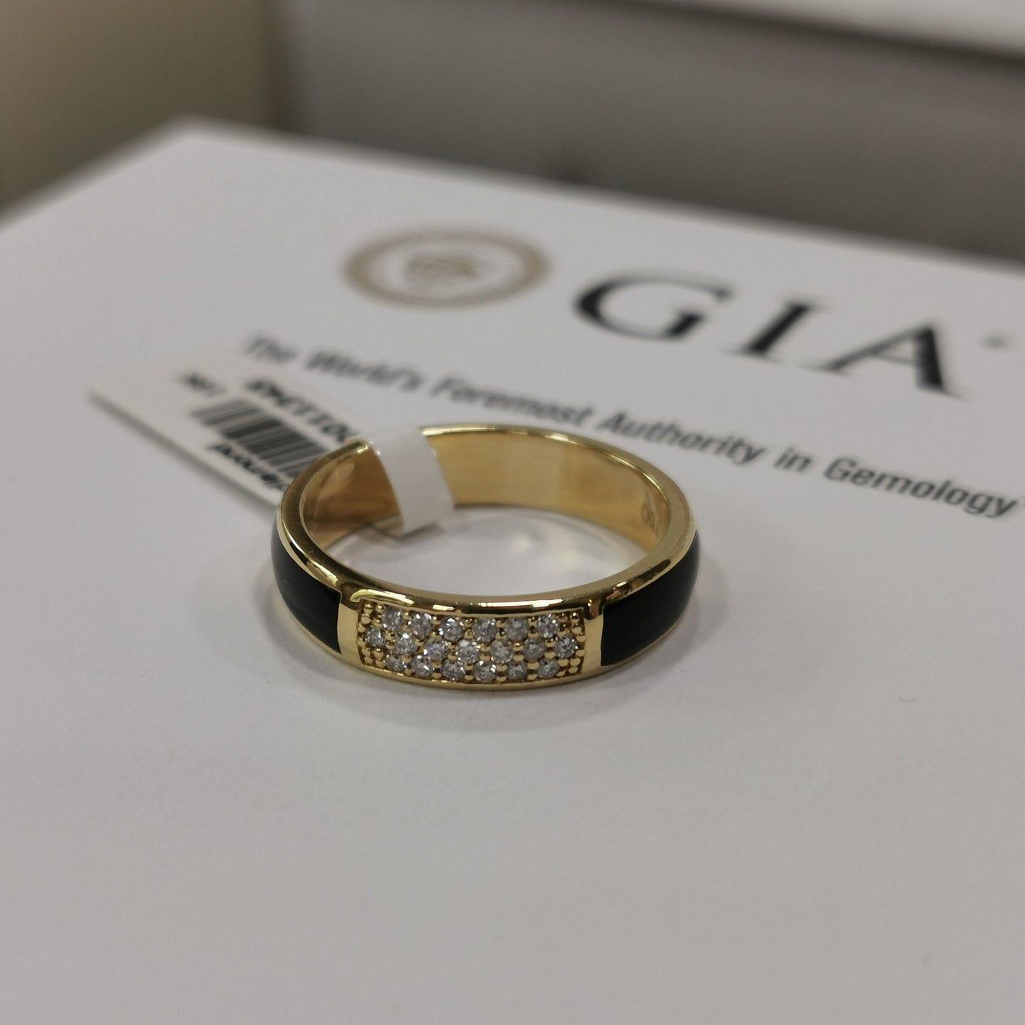 Пръстен от жълто злато с Диаманти и цветен емайл 0.17 карата 