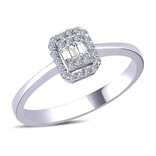 Пръстен от бяло злато с диаманти 0.15 карата от колекция Baguette на Shemay diamond София. 