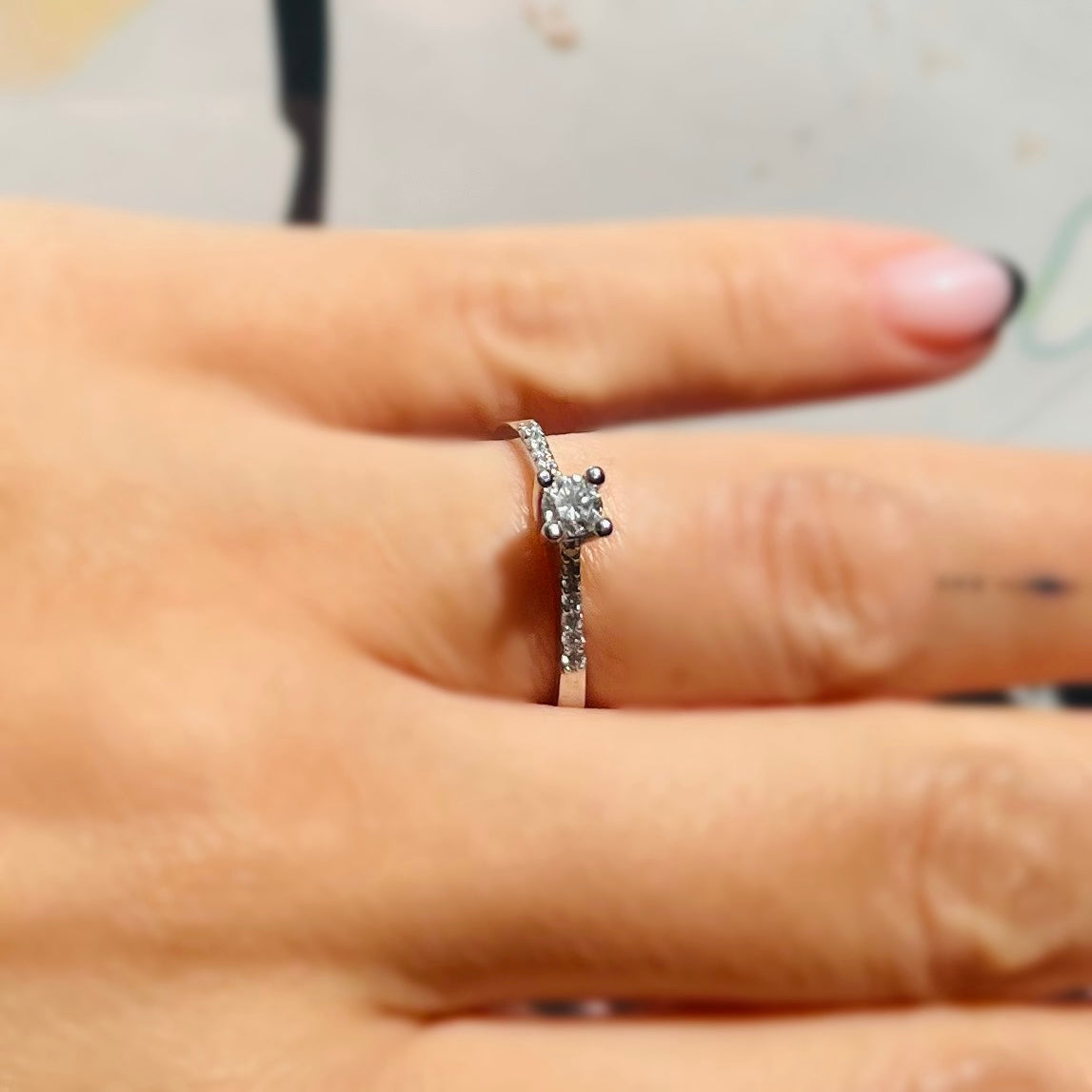 Пръстен от бяло злато с диаманти 0.28 карата