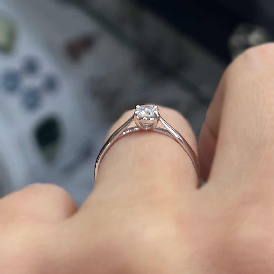 Годежен пръстен от бяло злато с диамант 0.30 карата