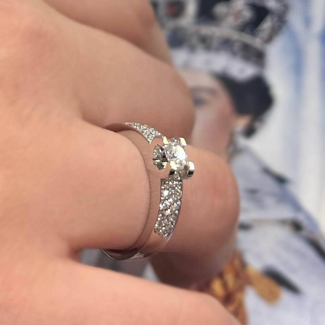 Пръстен от бяло злато с диамант и диамантена халка 0.47 карата