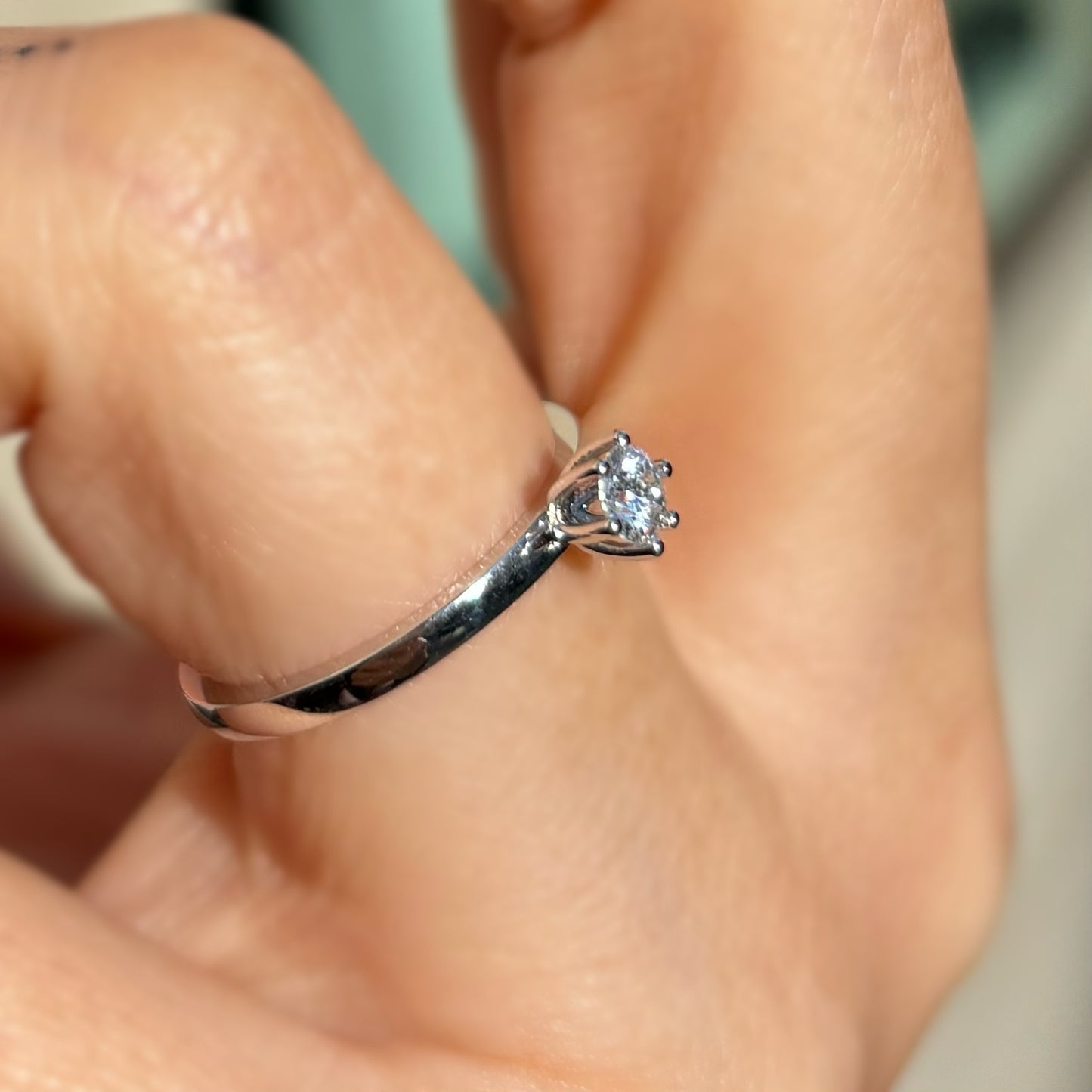 Пръстен от бяло злато с диамант 0.21 карата