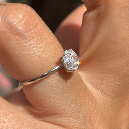 Диамантен пръстен от бяло злато с диаманти маркиз и капка 0.44 карата